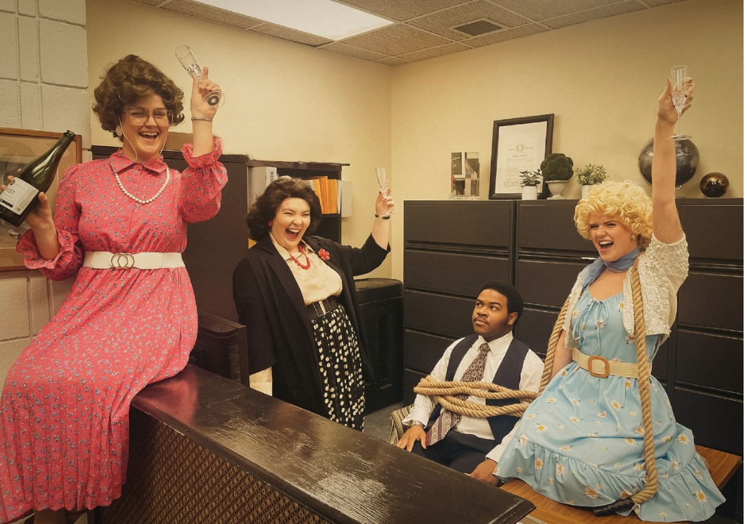Cast of 9 to 5 the Musical